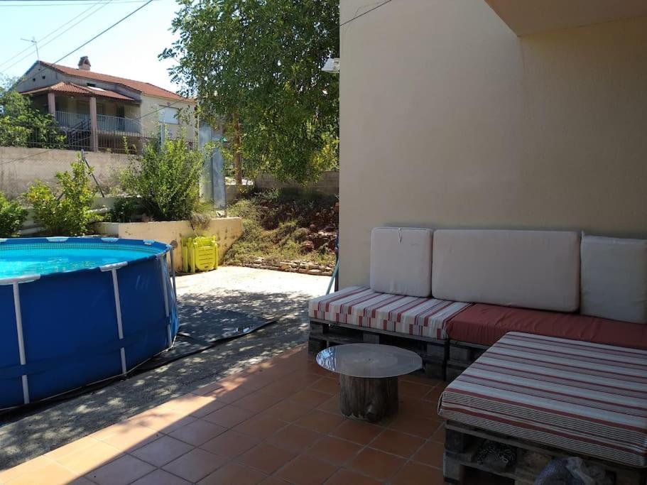 Casa Junto Al Lago Villa Jerica Exterior photo