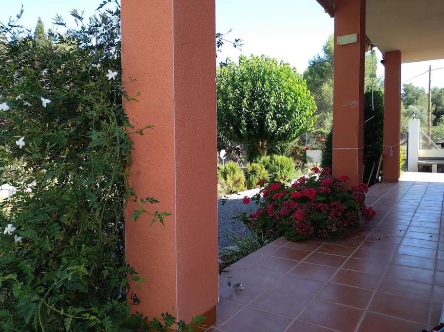 Casa Junto Al Lago Villa Jerica Exterior photo